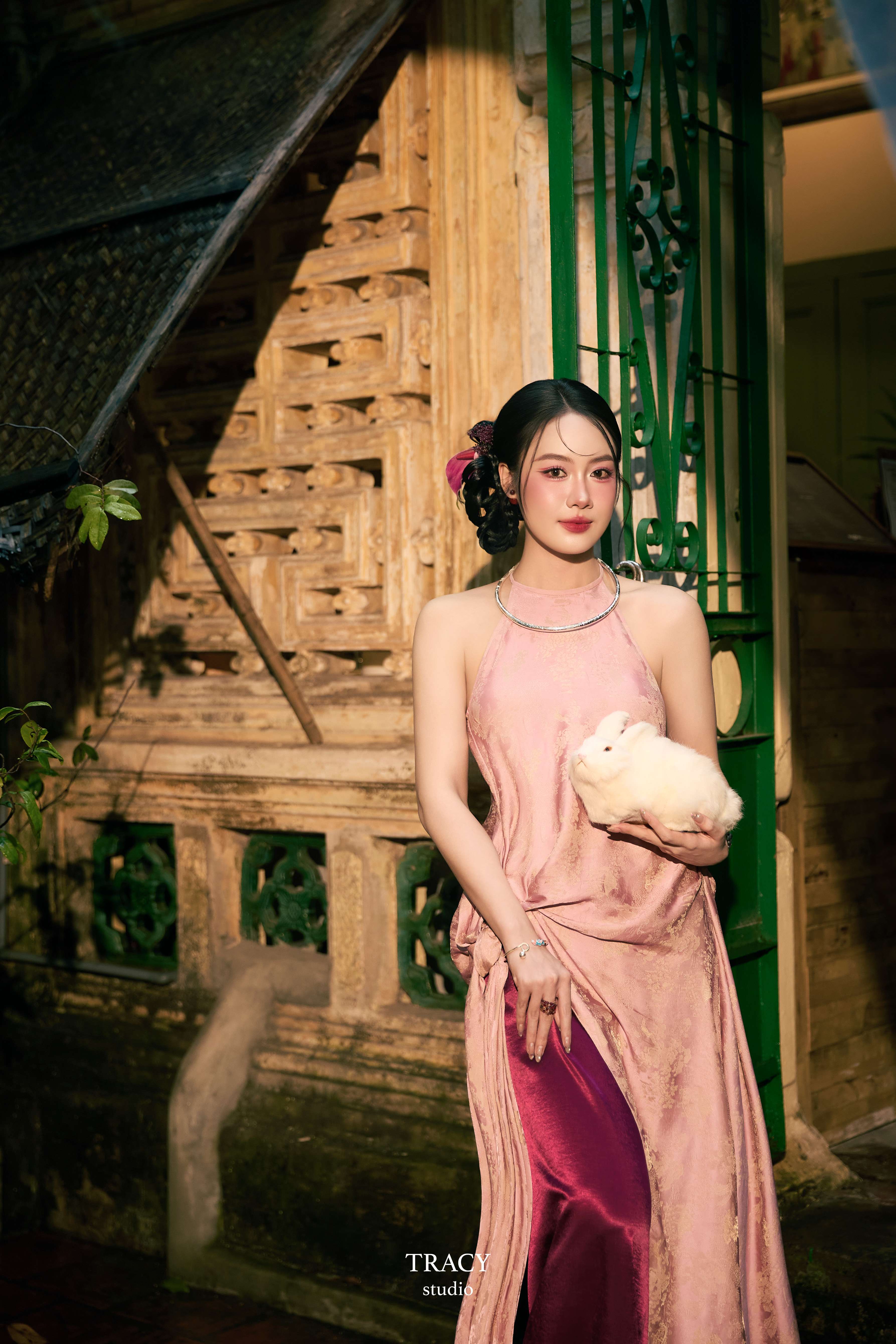 frontend/img/gallery/anh-tet-yem-ao-dai/tracy-studio-chup-concept-trung-thu-ngoc-huyen (4).jpg